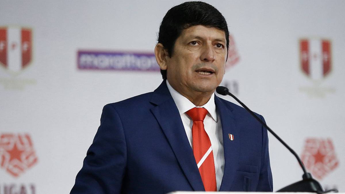Fiscalía abre investigación contra el presidente de la FPF Agustín Lozano