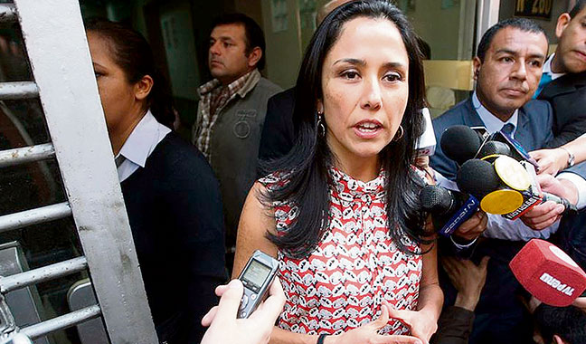 Portada: Poder Judicial dicta detención domiciliaria a Nadine Heredia por caso Gasoducto