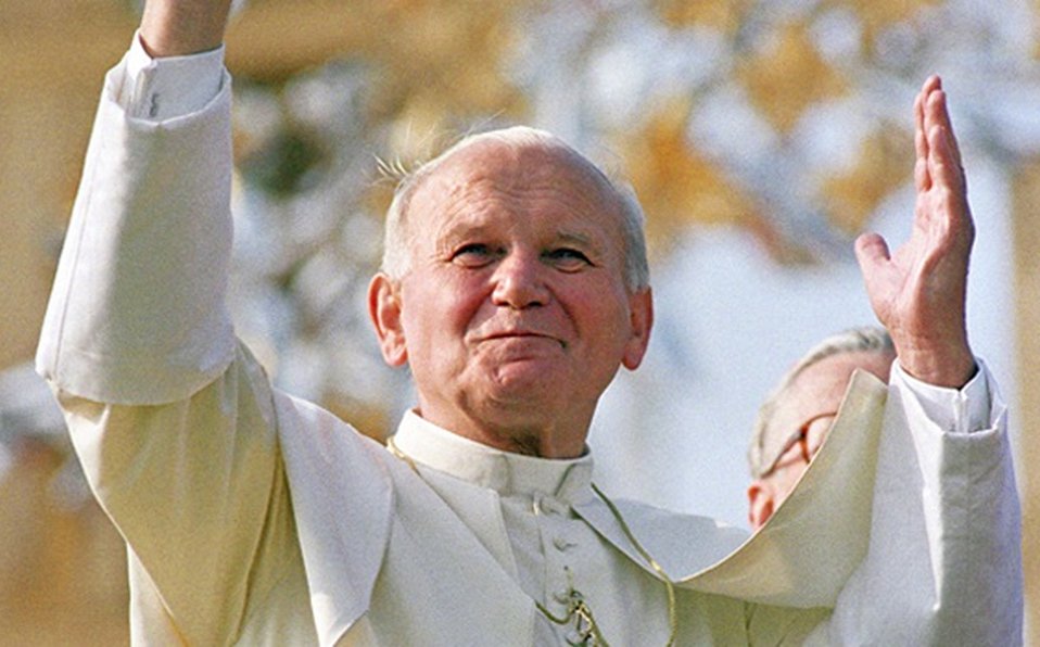 Portada: Roban reliquia del Papa Juan Pablo II de catedral italiana