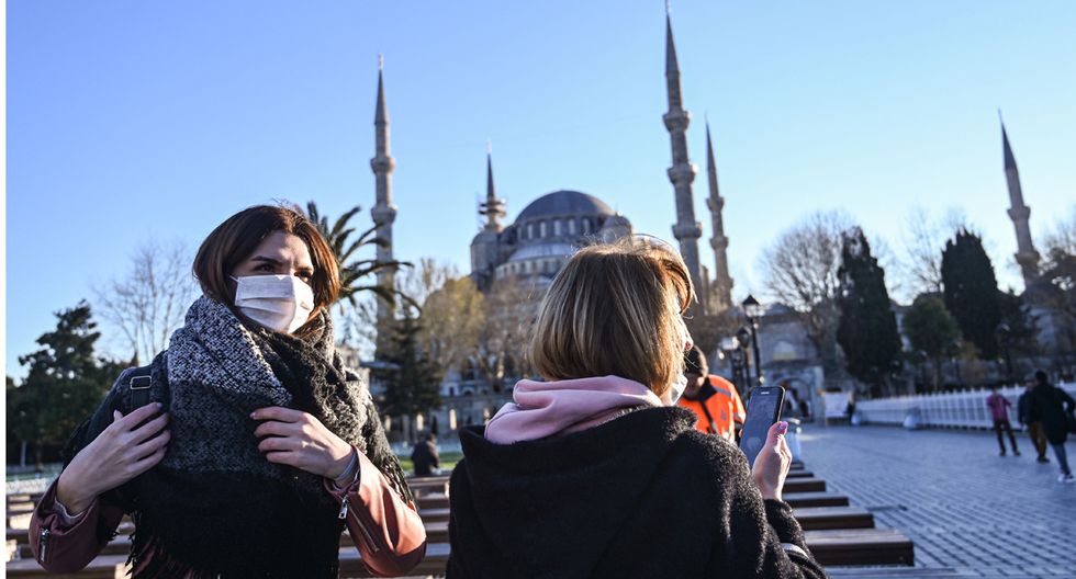 Turquía castigará con cárcel a quienes den positivo por Covid-19