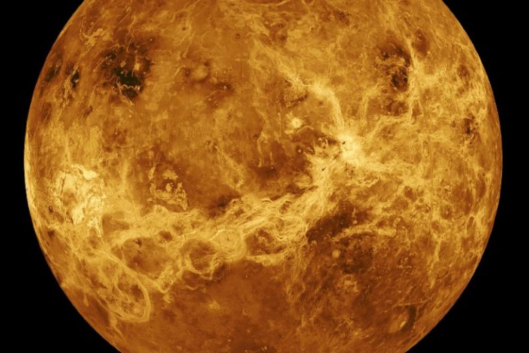 Hallan en las nubes de Venus un gas que podría indicar presencia de vida