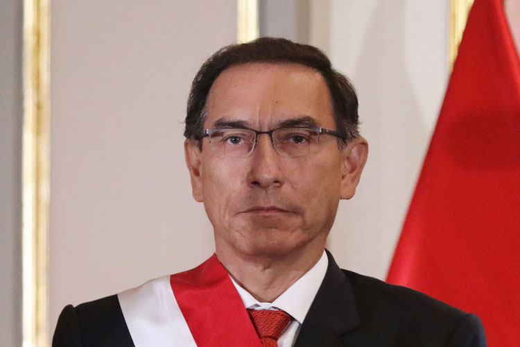 Portada: Comisión de Fiscalización citó al presidente Martín Vizcarra tras caso Richard Swing