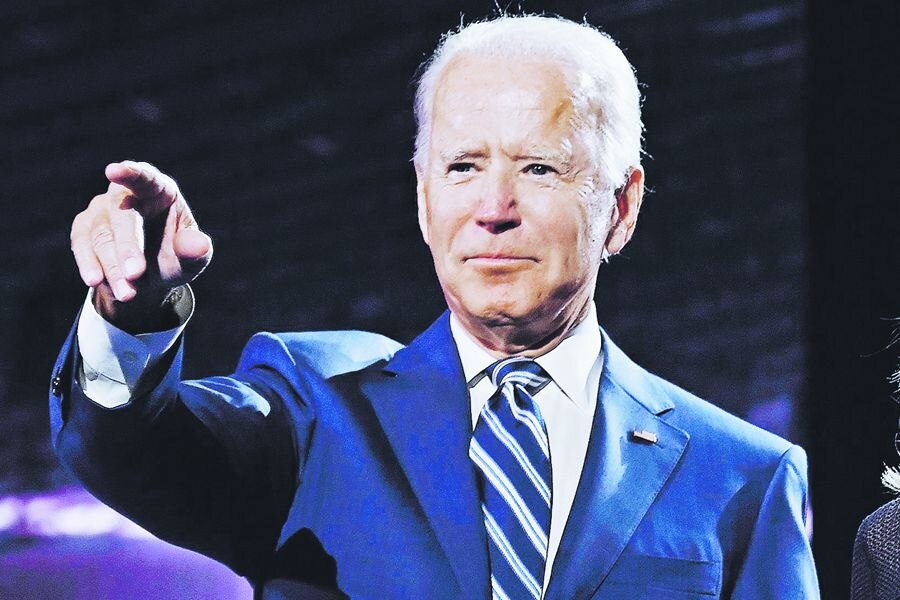 Joe Biden vota por anticipado y pide apostar por "un camino diferente"