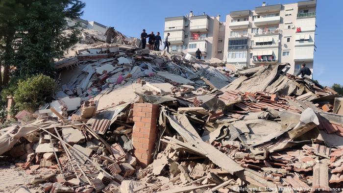 Un terremoto de 6,7 grados sacudió Grecia y el oeste de Turquía