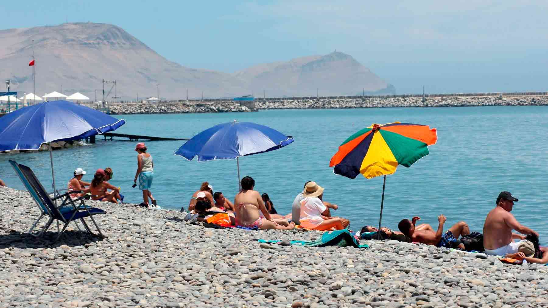 Portada: Ejecutivo: Las personas podrán reservar acceso a playas mediante aplicativo