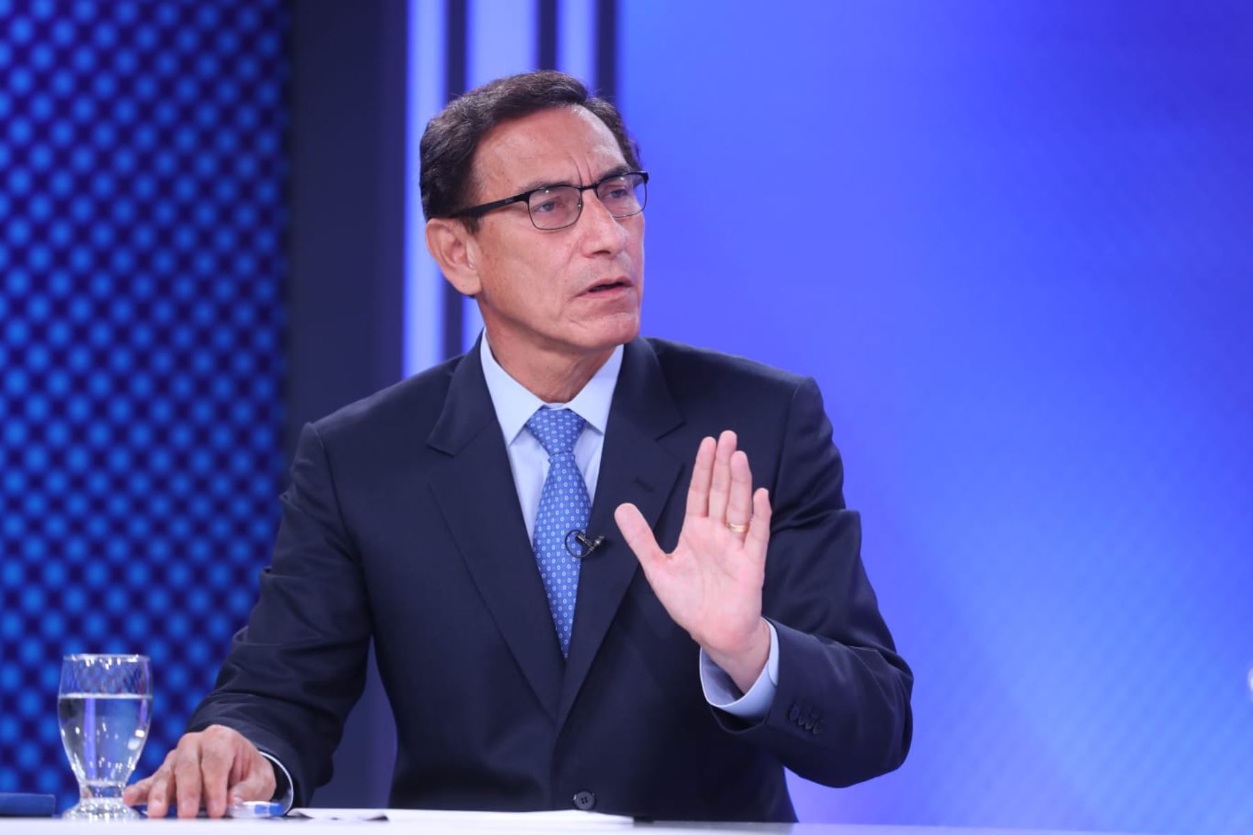 Portada: Vizcarra: Alquiler de avioneta a Obrainsa fue "absolutamente transparente"