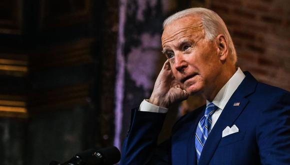 Joe Biden se rompe el pie jugando con su perro