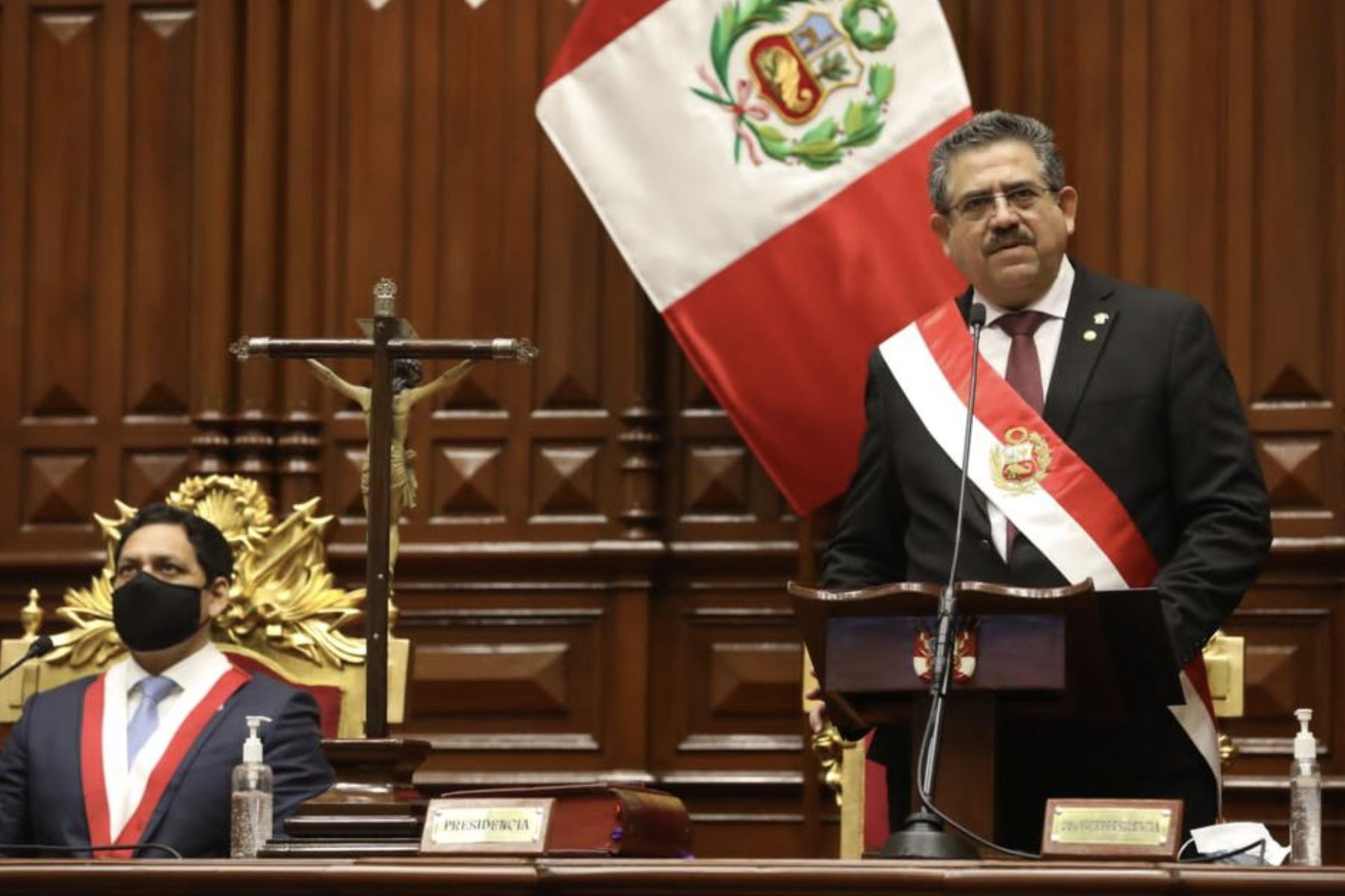 Manuel Merino de Lama juró como presidente del Perú