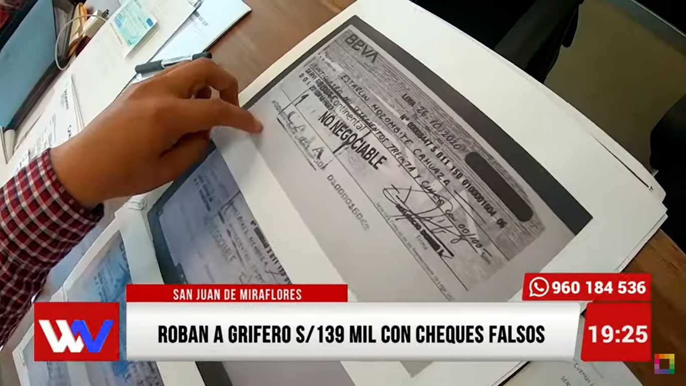 Roban a grifero S/139 mil con cheques falsos