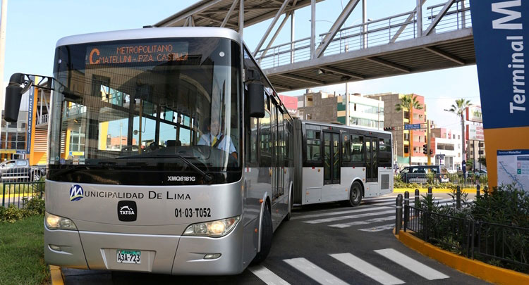 Portada: Metropolitano: Buses troncales trasladan desde hoy hasta 28 usuarios de pie