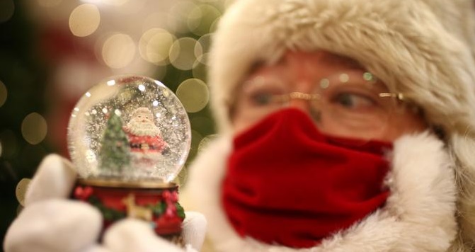 OMS: Papá Noel es "inmune" al coronavirus y podrá salir a repartir regalos