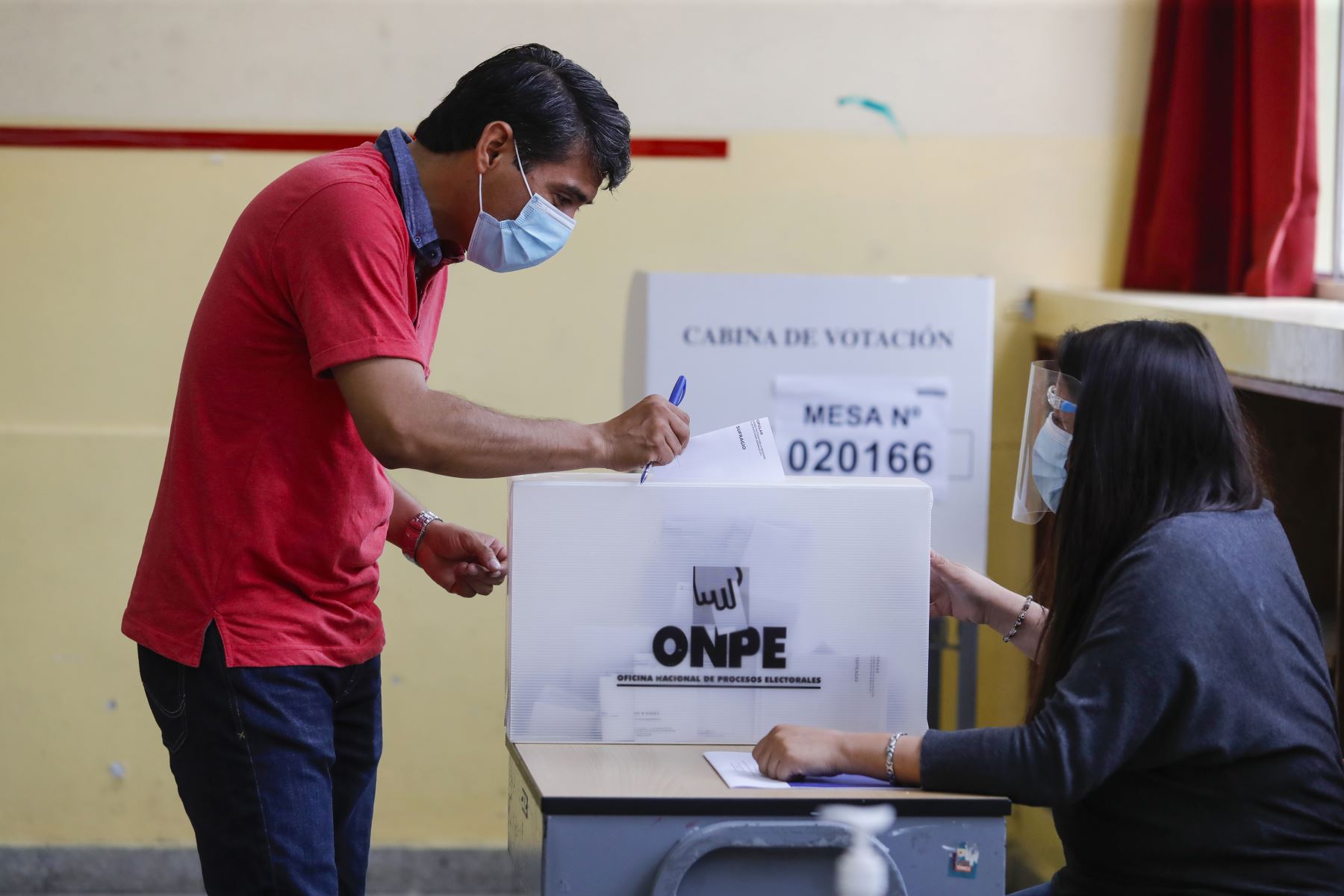 Portada: “Es posible hacer elecciones exitosas en pandemia” señala el jefe de la ONPE