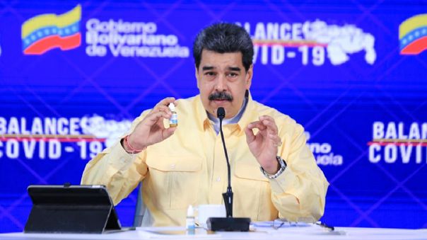 Nicolás Maduro anuncia que tiene “gotas milagrosas” que “neutralizan” los síntomas de la COVID-19