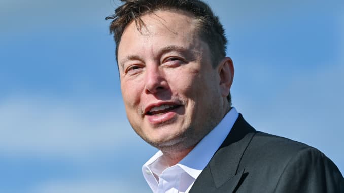 Portada: Elon Musk supera a Jeff Bezos y se convierte en el hombre más rico del planeta