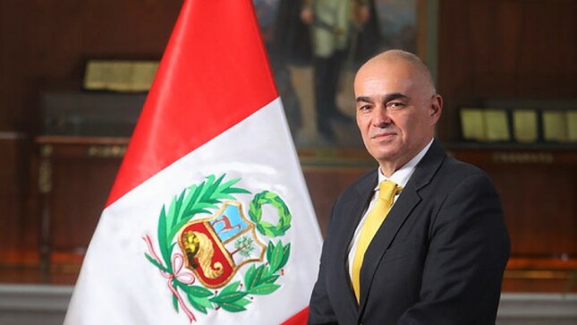 Portada: Ministro del Ambiente, Gabriel Quijandría, da positivo al coronavirus