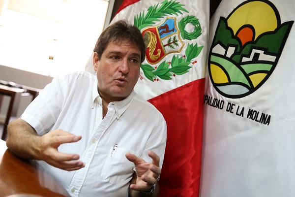 Secretario general de Somos Perú le pide a Vizcarra que renuncie a su candidatura