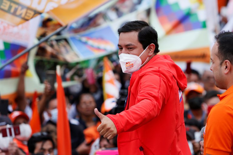 Elecciones en Ecuador: el ‘correista’ Andrés Arauz ganó la primera vuelta