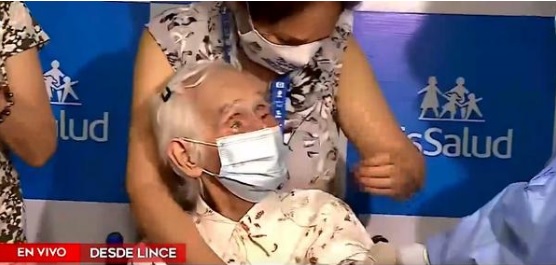 Portada: Lince: Mujer de 104 años es la primera adulta mayor en ser vacunada contra la COVID-19 en el Perú