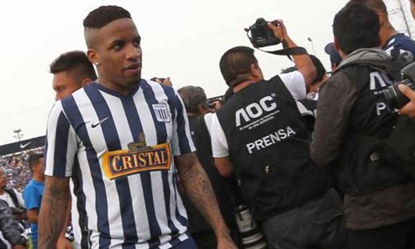 Jefferson Farfán es nuevo jugador de Alianza Lima