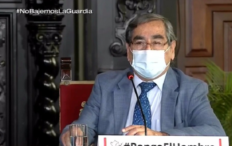 Óscar Ugarte: "Desde mañana se inicia vacunación a personas de 100 años"