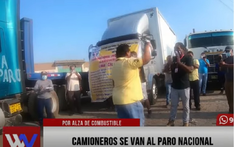 Camioneros se van al paro nacional