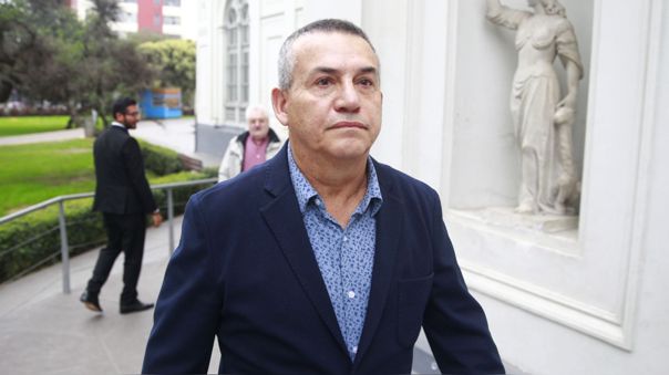 Portada: Urresti sobre López Aliaga: "Acá tú puedes anunciar públicamente que estás dando dinero a tus candidatos y no pasa nada"