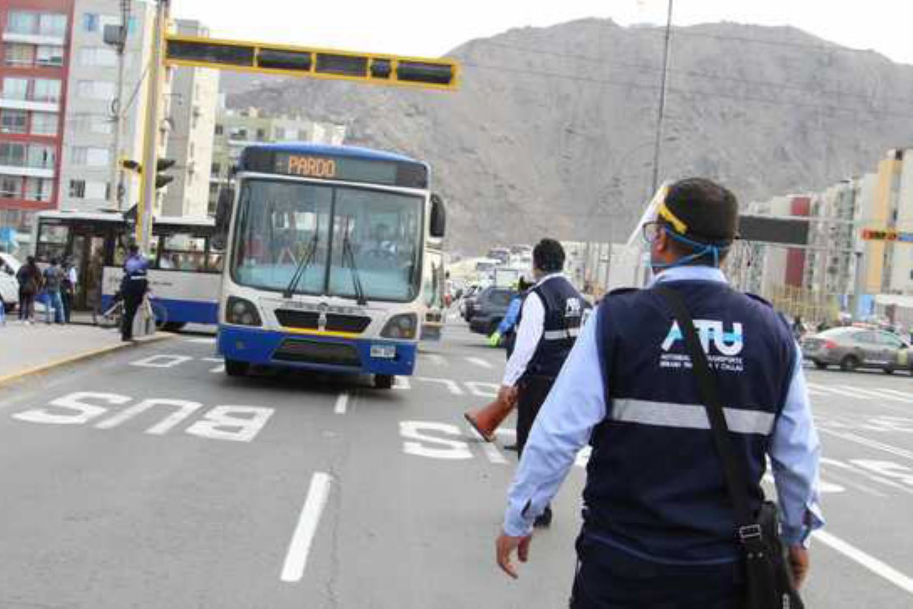 Los horarios del transporte público para este domingo 11 de abril