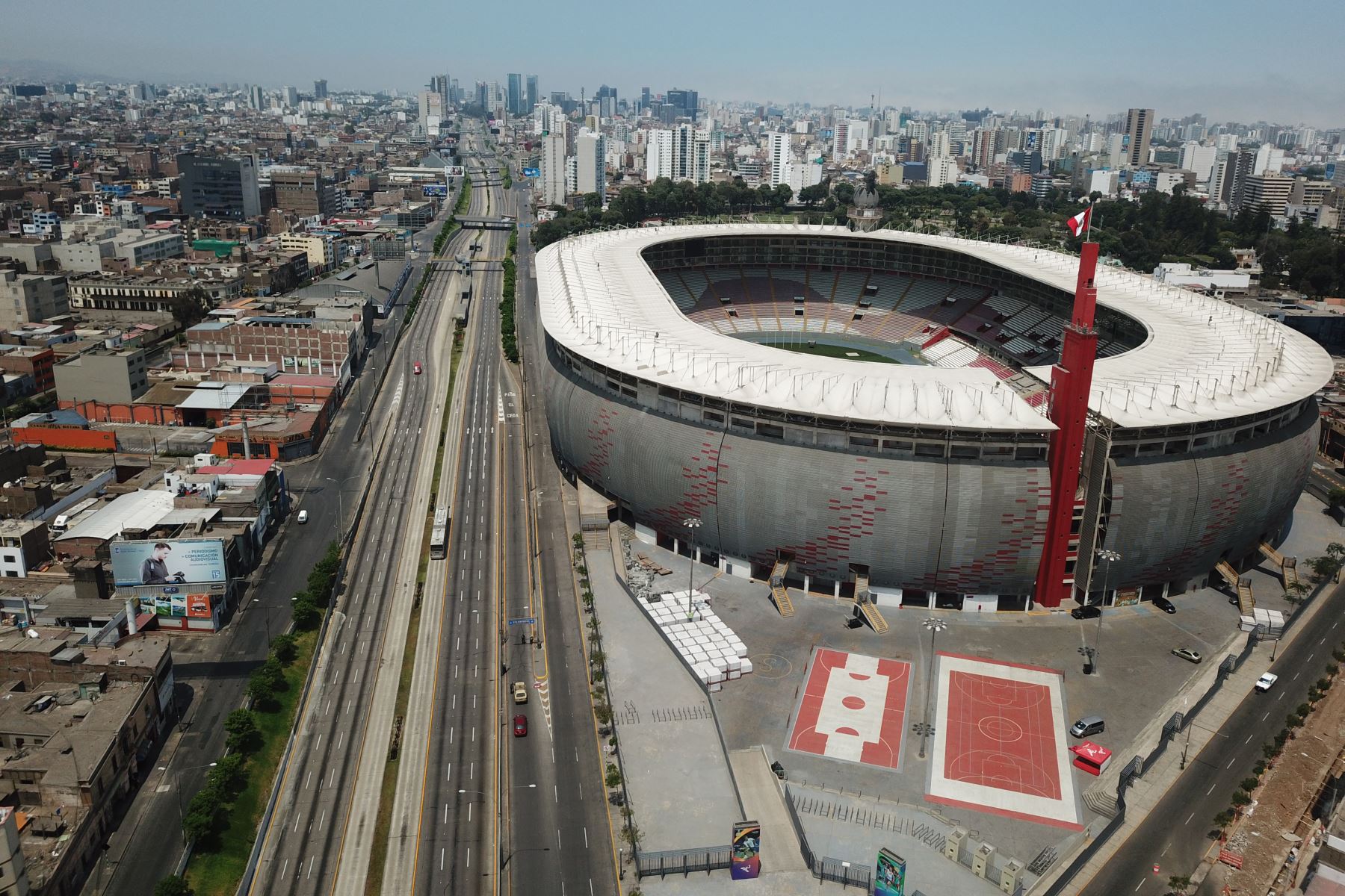 Portada: Estadio Nacional contará con 40 mesas de sufragio en elecciones del domingo