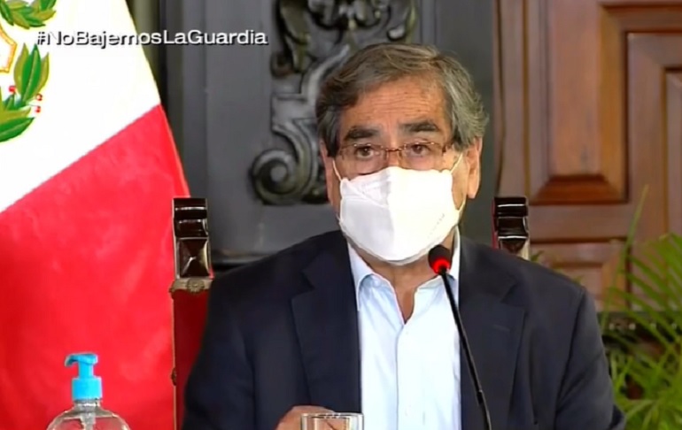 Óscar Ugarte: "Esperamos tener vacunados a todos los adultos mayores de aquí hasta junio"