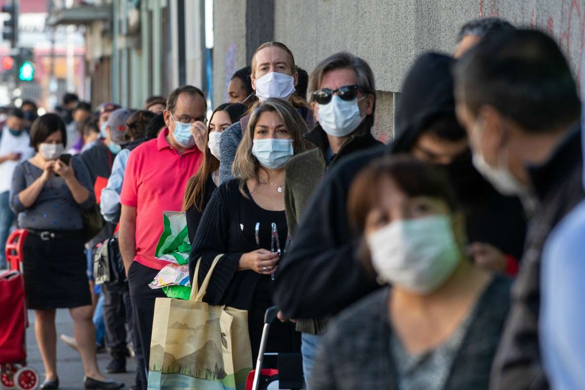 Chile supera por primera vez la barrera de los 8.000 nuevos casos diarios de coronavirus