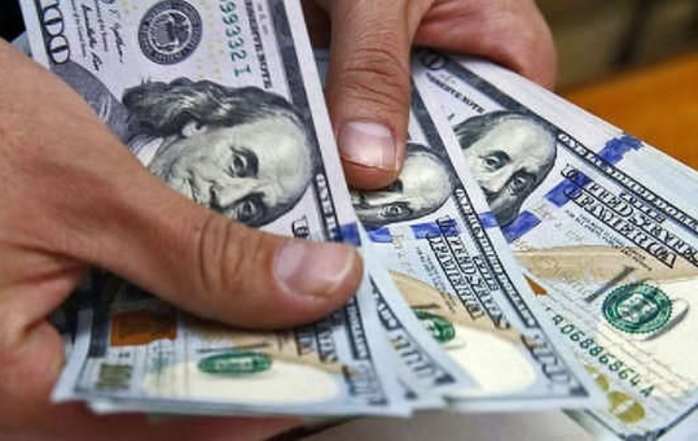 Portada:  Precio del dólar en Perú llega a 3.70 soles