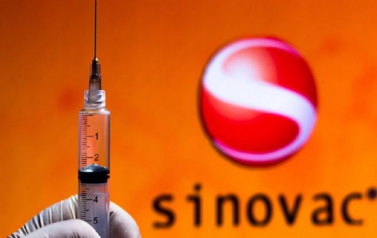 Estudio de la Universidad de Chile: La vacuna de Sinovac es efectiva al 54%