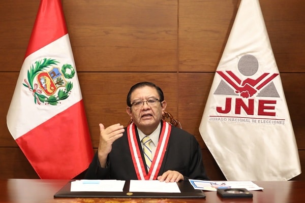 Acción Popular exige la renuncia inmediata del presidente del JNE, Jorge Luis Salas Arenas