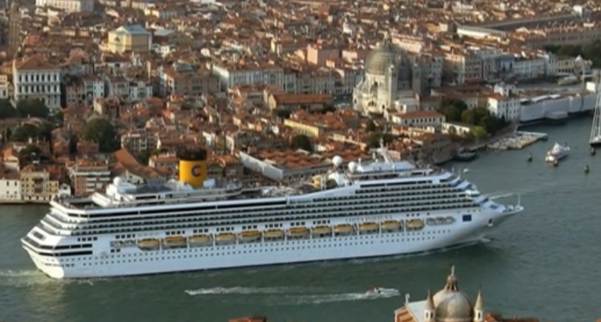 Estados Unidos autoriza el primer crucero para junio tras parálisis desde marzo del 2020 por el COVID-19