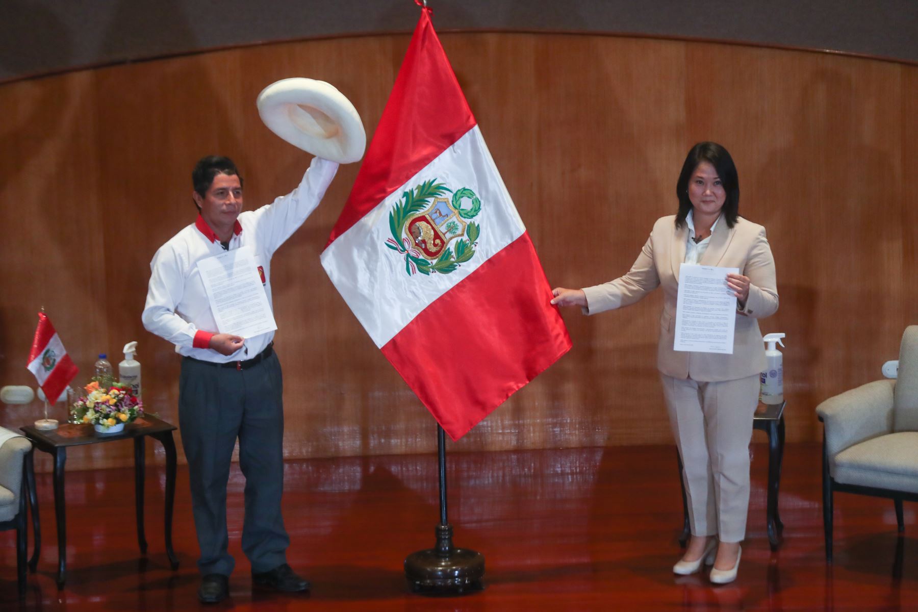 Portada: Fuerza Popular y Perú Libre ratificaron conformidad con organización del debate