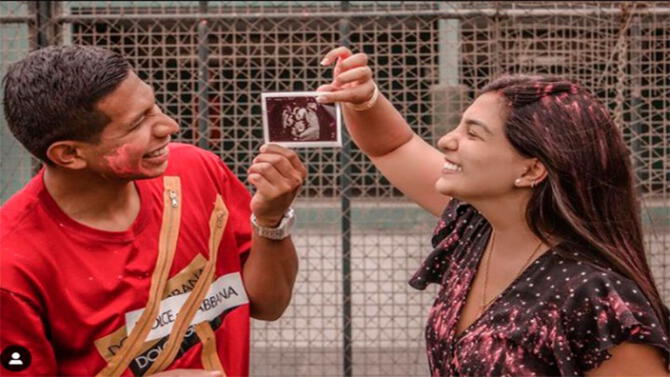 Edison Flores y Ana Siucho se convirtieron en padres