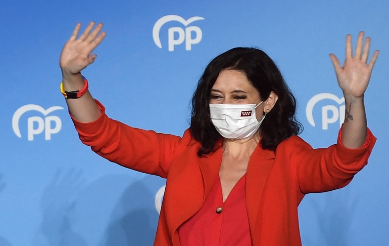 Isabel Díaz Ayuso gana las elecciones en Madrid: "Hoy empieza un nuevo capítulo en la historia de España"
