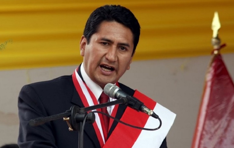 Portada: Vladimir Cerrón demuestra que maneja la candidatura presidencial de Perú Libre al incorporar a Modesto Montoya en su equipo