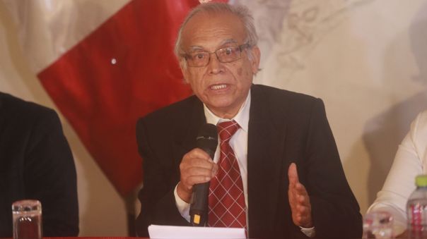 Asesor legal de Perú Libre asegura que no conoce a Cerrón y que fue invitado por Castillo