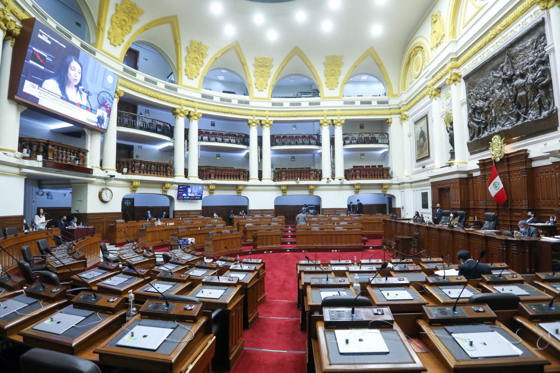 Portada: Congreso aprueba realizar una cuarta legislatura extraordinaria