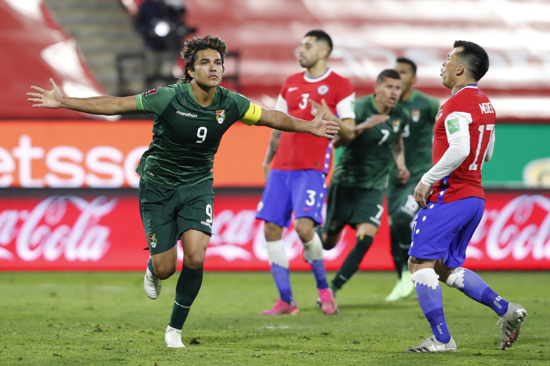 Bolivia le arranca un punto a Chile en Santiago (1-1)
