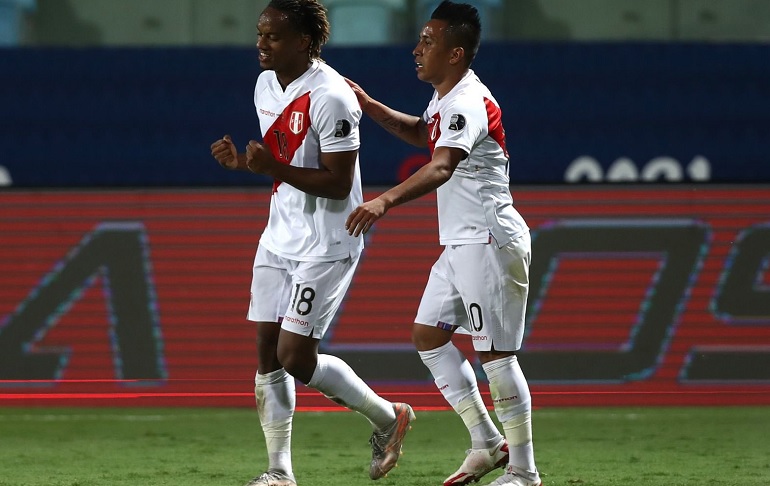 Gianluca Lapadula asistió y André Carrillo marcó el empate ante Ecuador