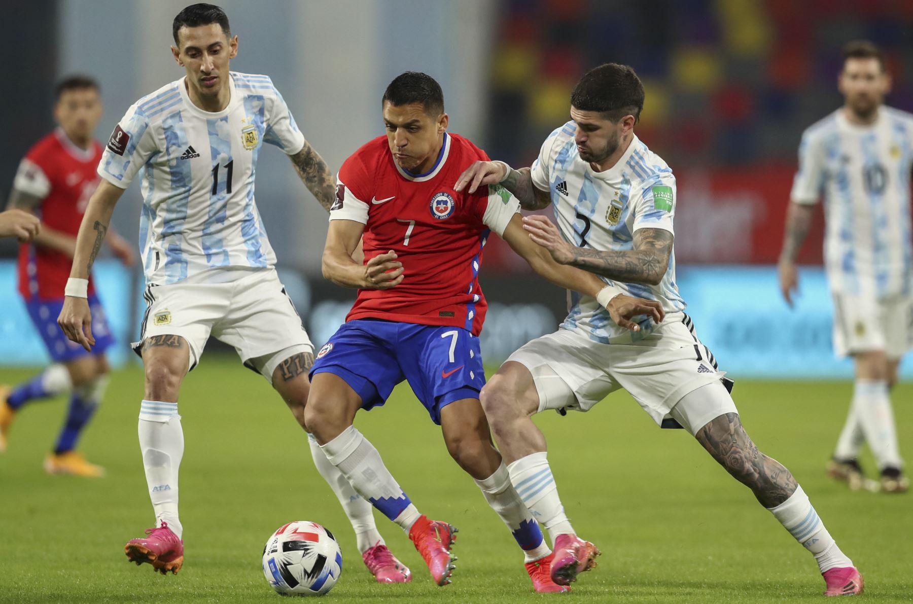 Chile logra un empate frente a Argentina por la fecha 7 de las Eliminatorias Sudamericanas