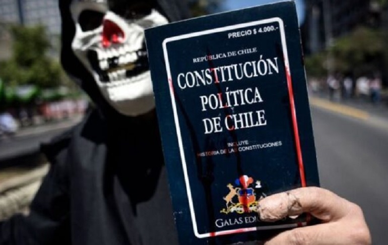 Portada: Chile: Nueva Constitución se empezará a redactar el próximo 4 de julio