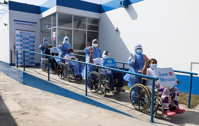 EsSalud Hospital II Cañete ha dado 1200 altas a pacientes que vencieron el COVID-19 desde que empezó la pandemia