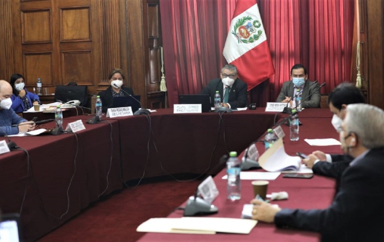 Comisión Especial del Congreso: Este lunes empezará rol de entrevistas a los postulantes para el Tribunal Constitucional