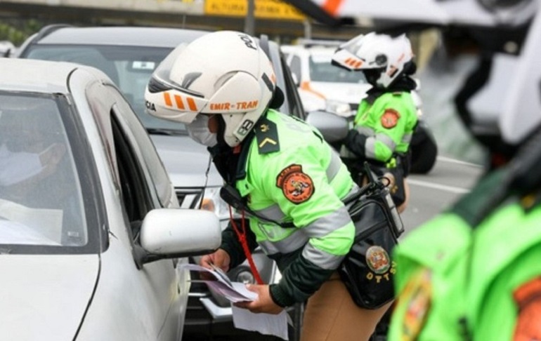 Vehículos particulares no circularán los domingos 27 de junio y 4 y 11 de julio