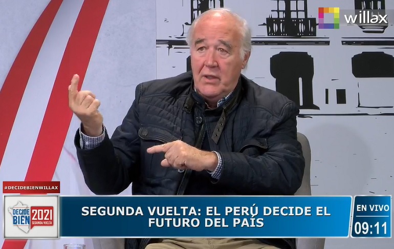 Portada: Víctor Andrés García Belaunde: "Pedro Castillo ha llegado lejos y no sabemos cómo ni por qué"