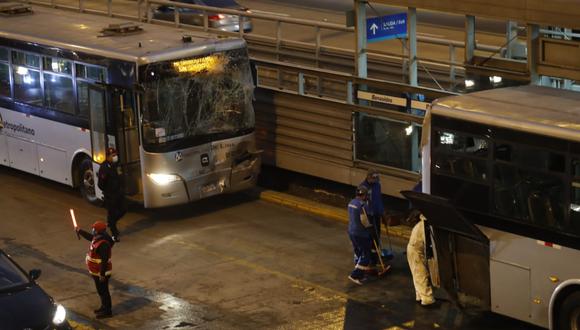 Portada: Choque de dos buses del Metropolitano deja al menos 18 heridos