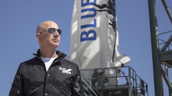 Portada: Jeff Bezos, el hombre más rico de la tierra, dejará por unos minutos el planeta el martes